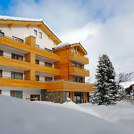 Elite Alpine - & Breakfast ホテル 4*