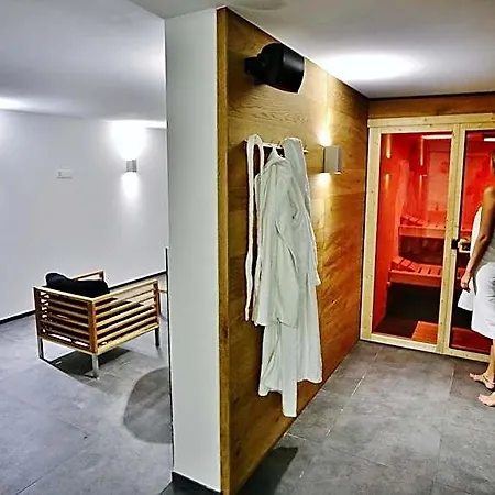 Elite Alpine - & Breakfast 4*