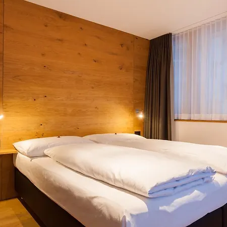 Hotel Elite Alpine - & Breakfast 4*