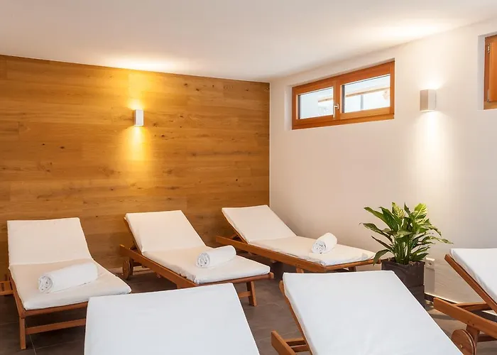 Hotel Elite Alpine - & Breakfast 4*