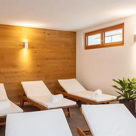Hotel Elite Alpine - & Breakfast 4*