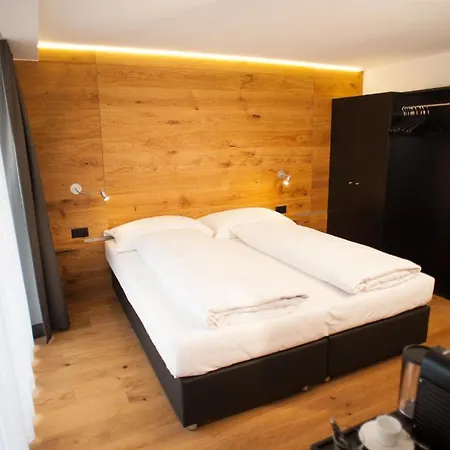 Elite Alpine - & Breakfast Hotel 4*