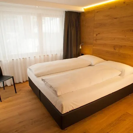 Elite Alpine 4*
