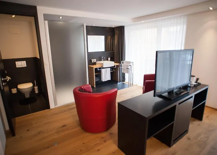 Hotel Elite Alpine - & Breakfast 4*